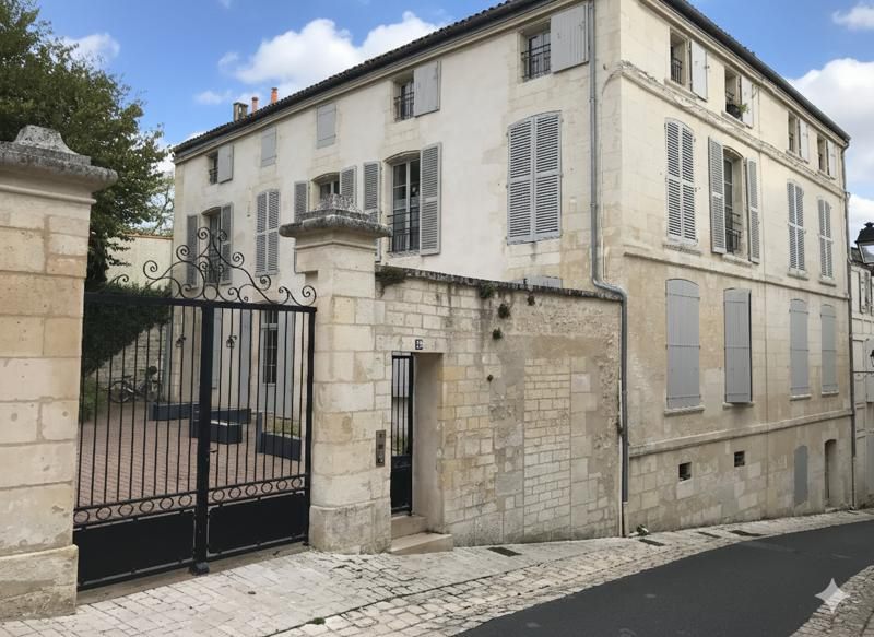 Vente Appartement SAINTES - 1 pièce -33,5 m² - (17100)