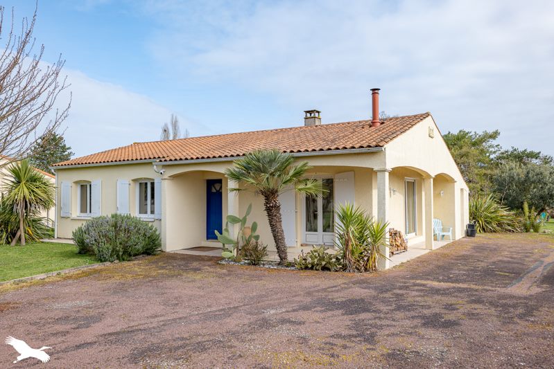 Vente Maison VARZAY - 4 pièces -105 m² - (17460)