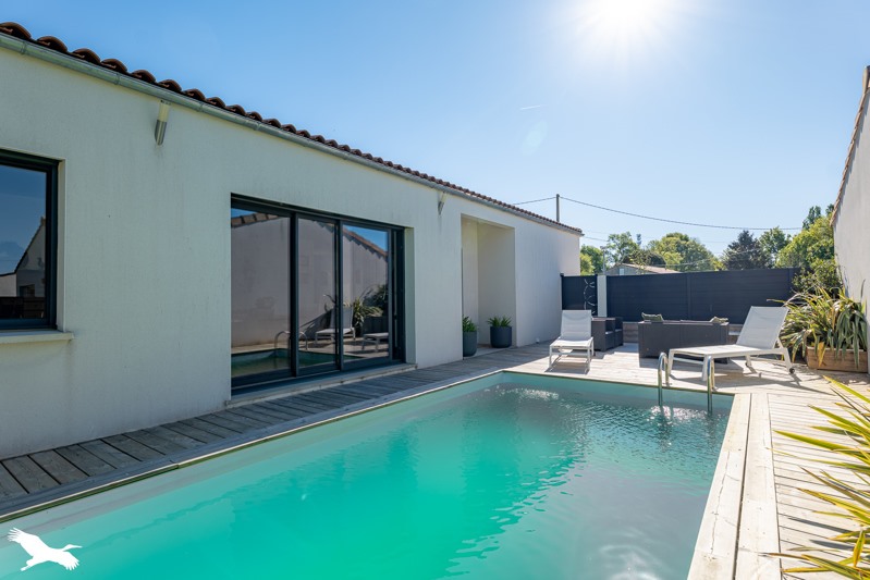 Vente Maison ST GEORGES DES COTEAUX - 5 pièces -115 m² - (17810)