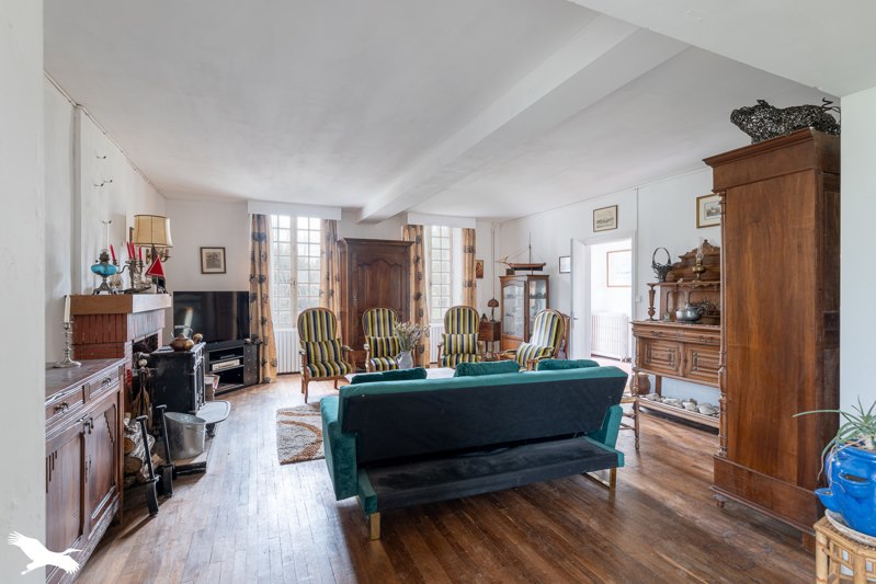 Vente Maison ST SEVER DE SAINTONGE - 3 pièces -242 m² - (17800)