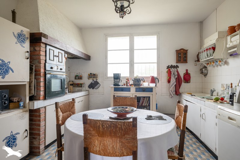 Vente Maison ST SEVER DE SAINTONGE - 3 pièces -242 m² - (17800)