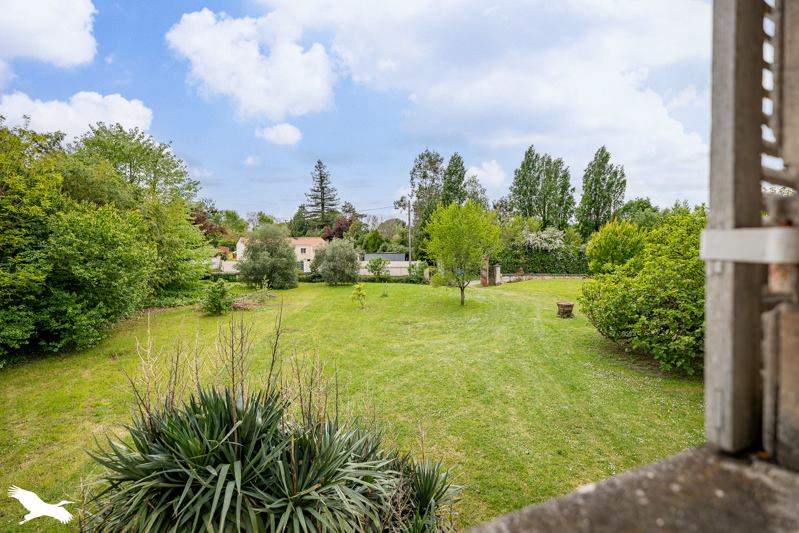 Vente Maison ST SEVER DE SAINTONGE - 3 pièces -242 m² - (17800)