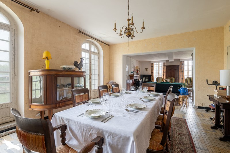 Vente Maison ST SEVER DE SAINTONGE - 3 pièces -242 m² - (17800)