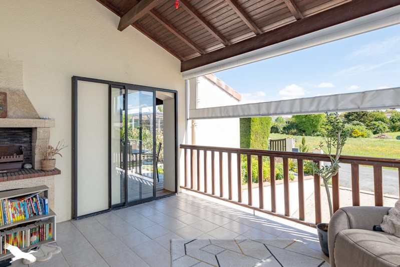 Vente Maison ST GEORGES DES COTEAUX - 5 pièces -135 m² - (17810)