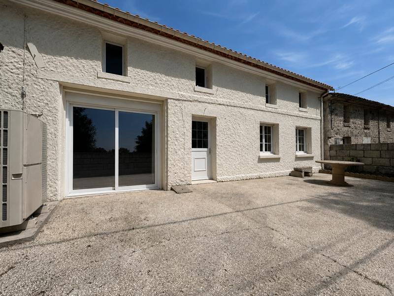 Vente Maison SAINTES - 5 pièces -131 m² - (17100)