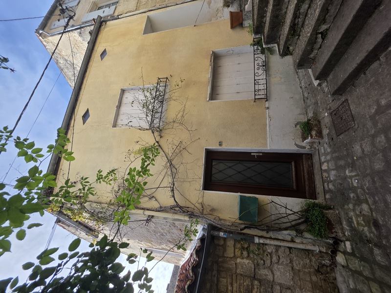 Vente Maison SAINTES - 5 pièces -124 m² - (17100)