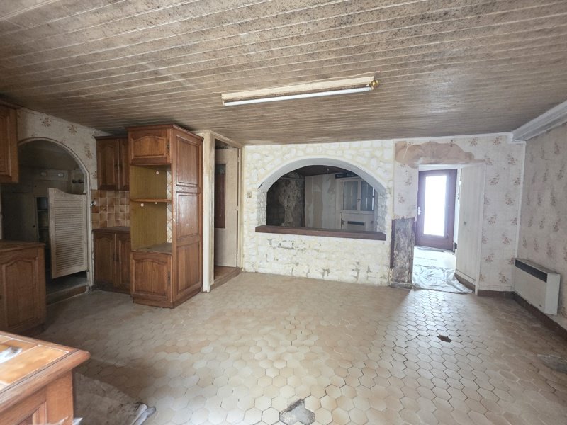 Vente Maison SAINTES - 5 pièces -124 m² - (17100)