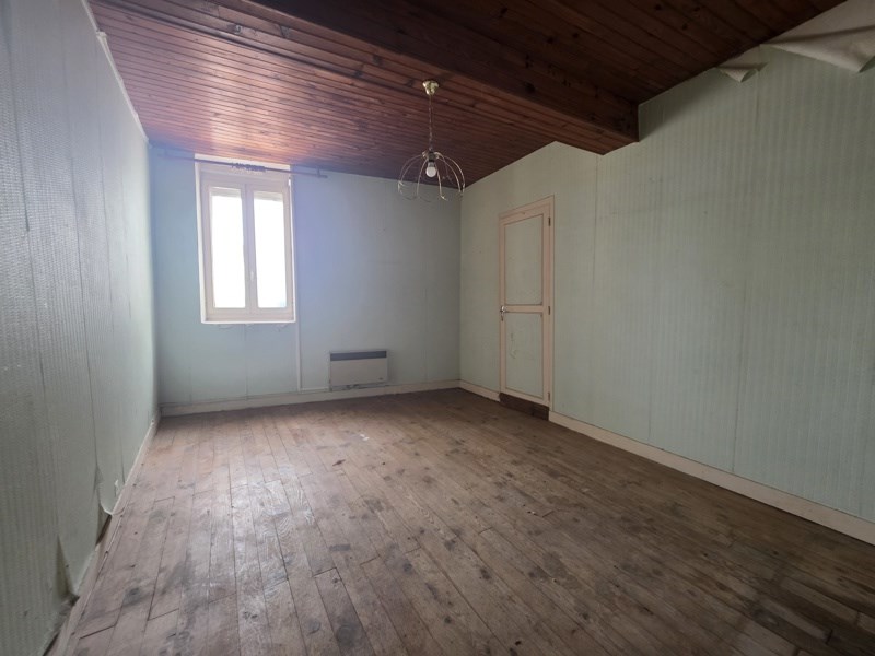 Vente Maison SAINTES - 5 pièces -124 m² - (17100)