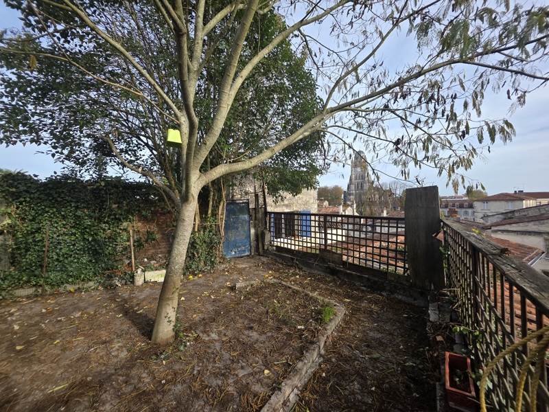 Vente Maison SAINTES 17100 5 pièces - 124 m²
