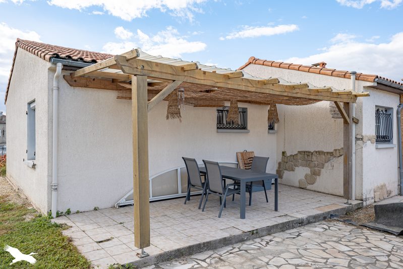 Vente Maison Chermignac - 5 pièces -98 m² - (17460)