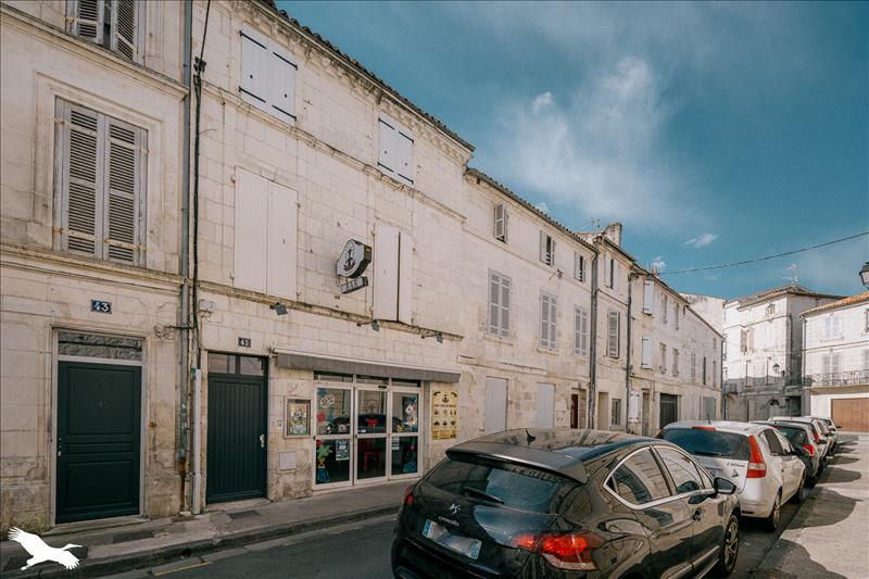 Vente Immeuble SAINTES - -  200 m² - (17100)