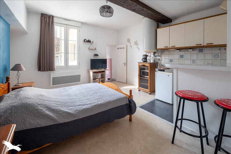 Vente Immeuble SAINTES - -  200 m² - (17100)