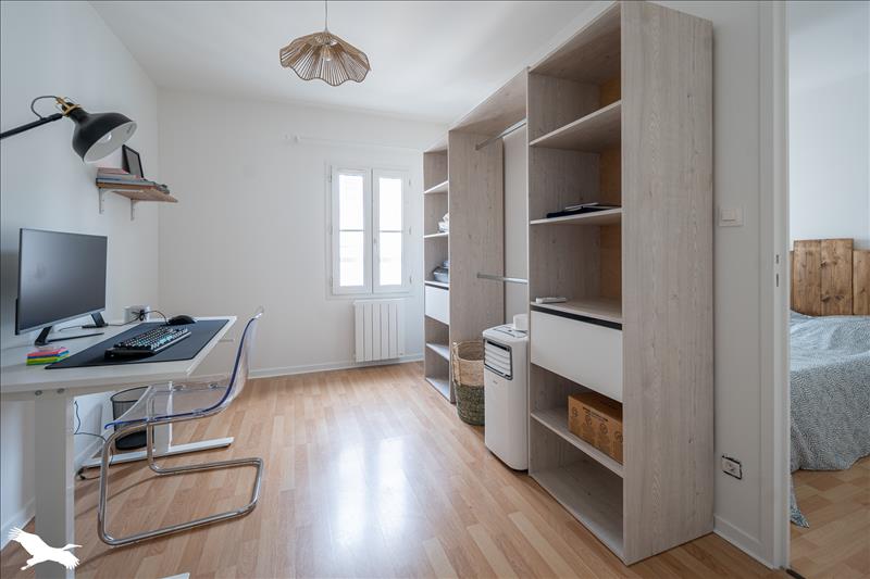 Vente Immeuble SAINTES - -  200 m² - (17100)