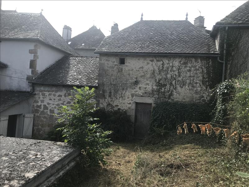 Vente Maison ST PRIVAT - 5 pièces -81 m² - (19220)