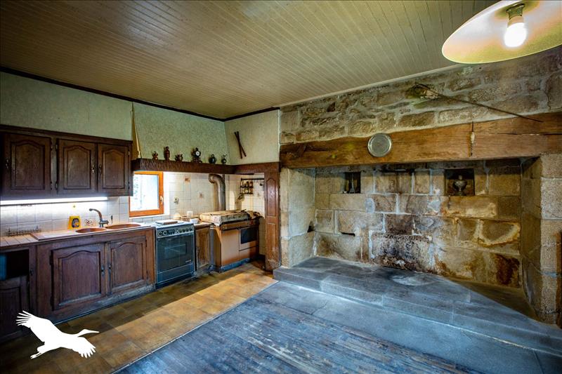 Vente Maison SEXCLES - 10 pièces -245 m² - (19430)