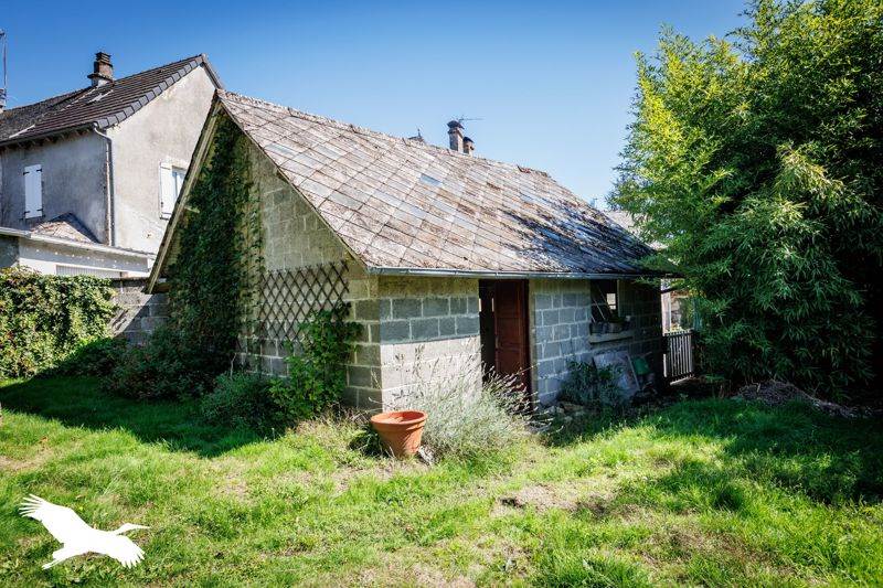 Vente Maison ST PRIVAT - 10 pièces -195 m² - (19220)