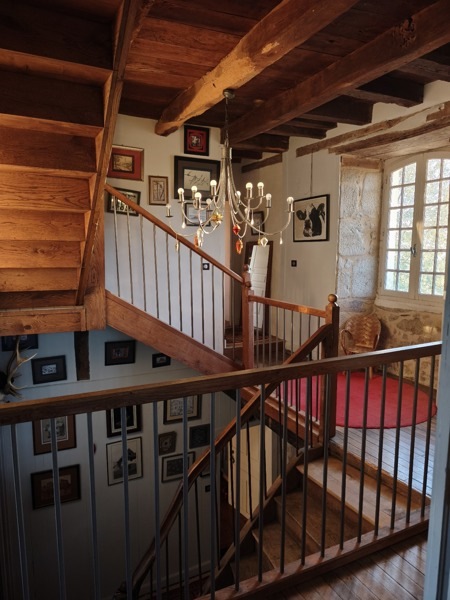 Vente Maison GOULLES - 7 pièces -240 m² - (19430)