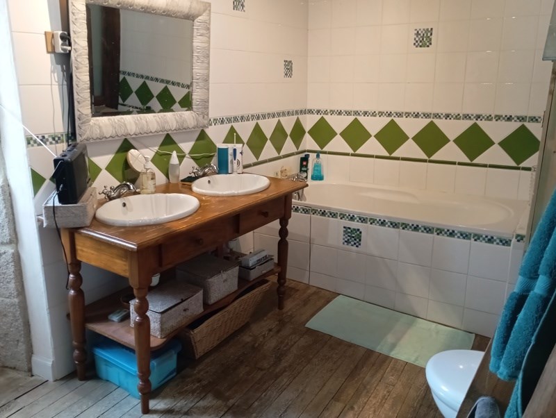 Vente Maison GOULLES - 7 pièces -240 m² - (19430)