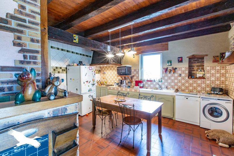 Vente Maison LA CHAPELLE ST GERAUD - 5 pièces -130 m² - (19430)