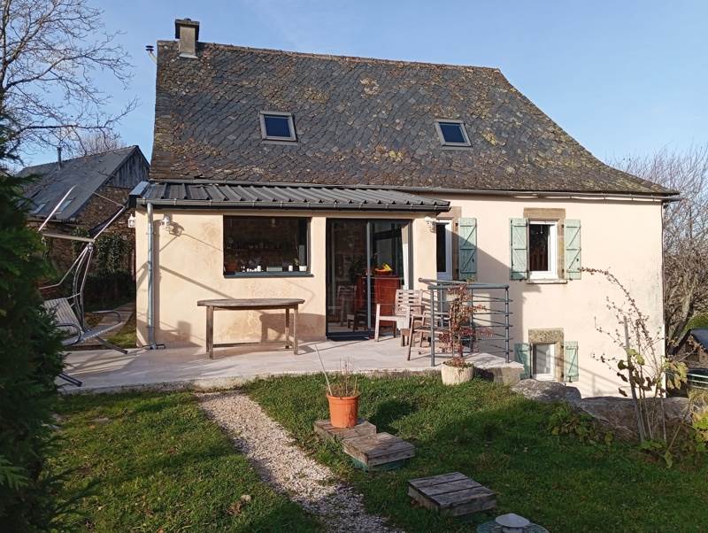 Vente Maison NEUVILLE - 5 pièces -120 m² - (19380)