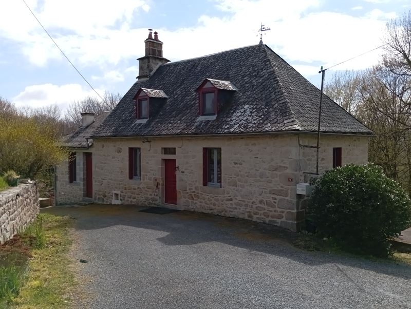 Vente Maison ST MARTIN LA MEANNE - 6 pièces -116 m² - (19320)
