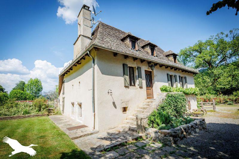 Maison 9 pièces 152 m² · à Monceaux-sur-Dordogne · 152 m² · 187 000 €
