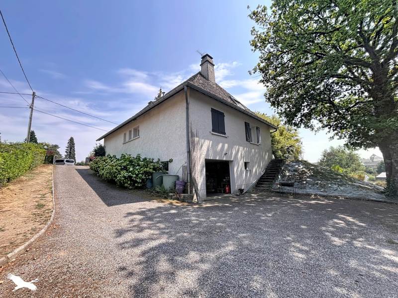 Vente Maison ST PRIVAT - 7 pièces -156 m² - (19220)