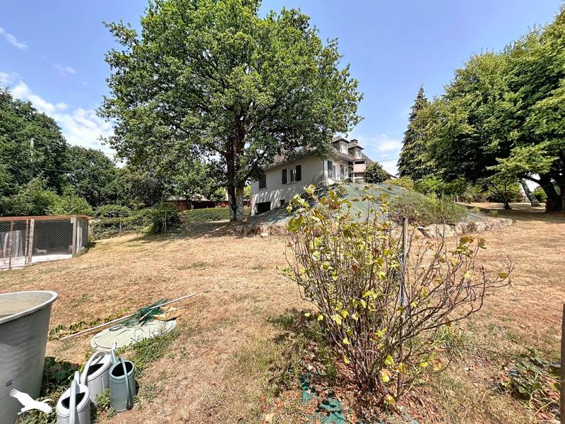 Vente Maison ST PRIVAT - 7 pièces -156 m² - (19220)