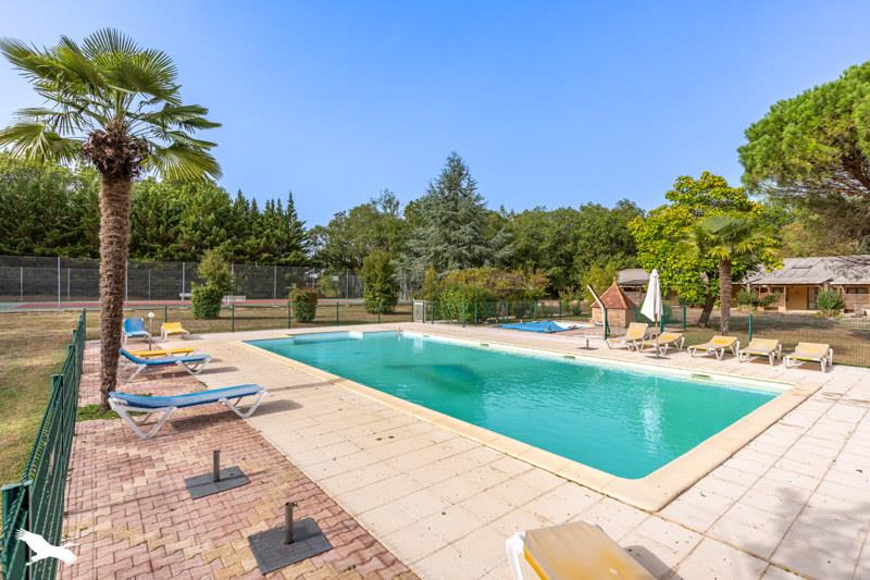 Vente Maison CAZALS - 19 pièces -727 m² - (46250)