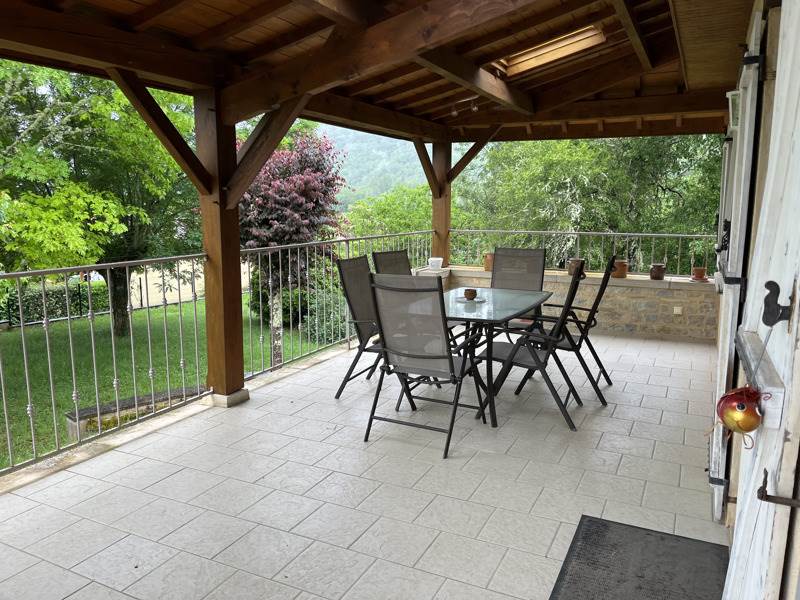Vente Maison CASTELFRANC - 6 pièces -145 m² - (46140)