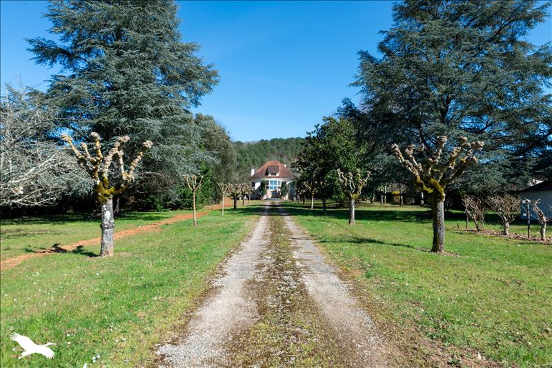 Vente Maison PRAYSSAC - 8 pièces -194 m² - (46220)