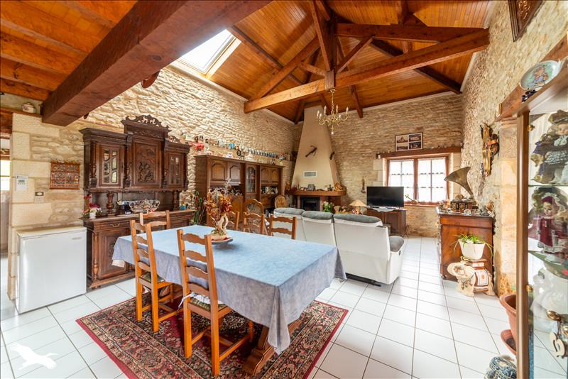 Vente Maison PRAYSSAC - 5 pièces -130 m² - (46220)