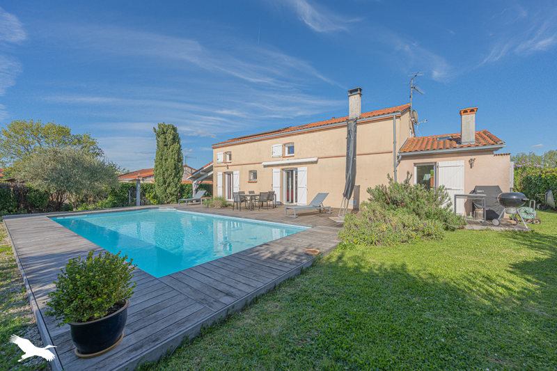 Vente Maison CORNEBARRIEU - 6 pièces -140 m² - (31700)