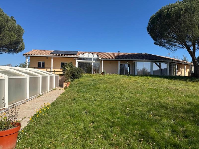 Vente Maison MONTREJEAU - 8 pièces -225 m² - (31210)