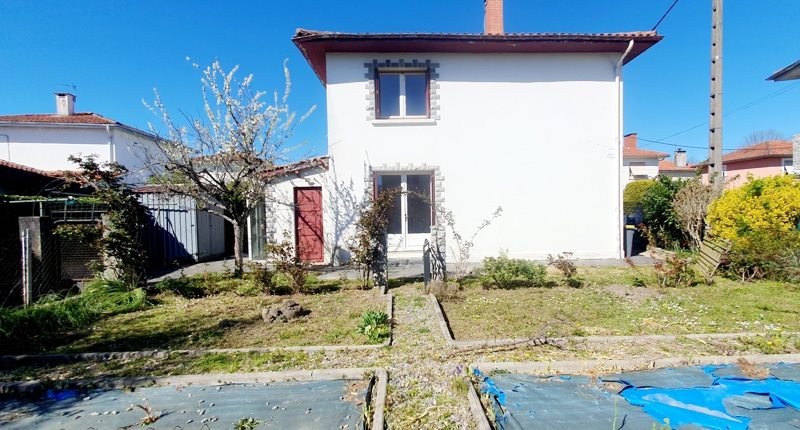 Vente Maison MONTREJEAU - 4 pièces -106 m² - (31210)