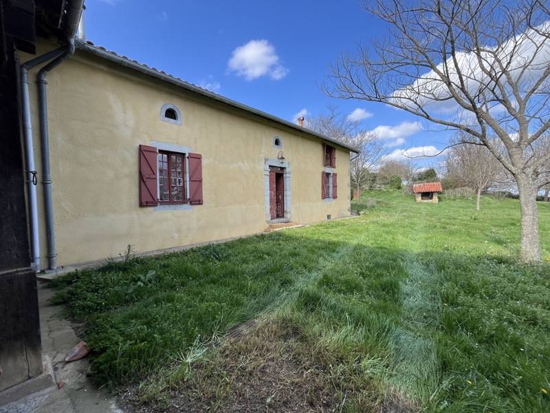 Vente Maison CAZARIL TAMBOURES - 3 pièces -106 m² - (31580)