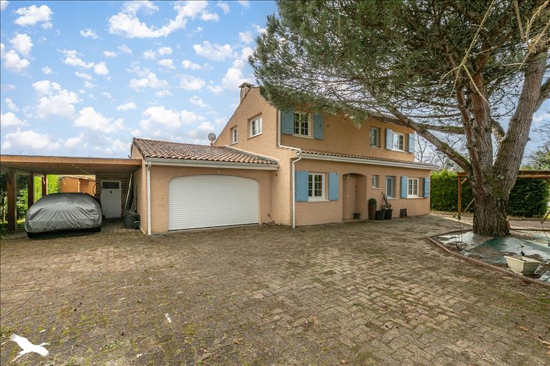 Vente Maison ST JEAN D ILLAC - 5 pièces -163 m² - (33127)