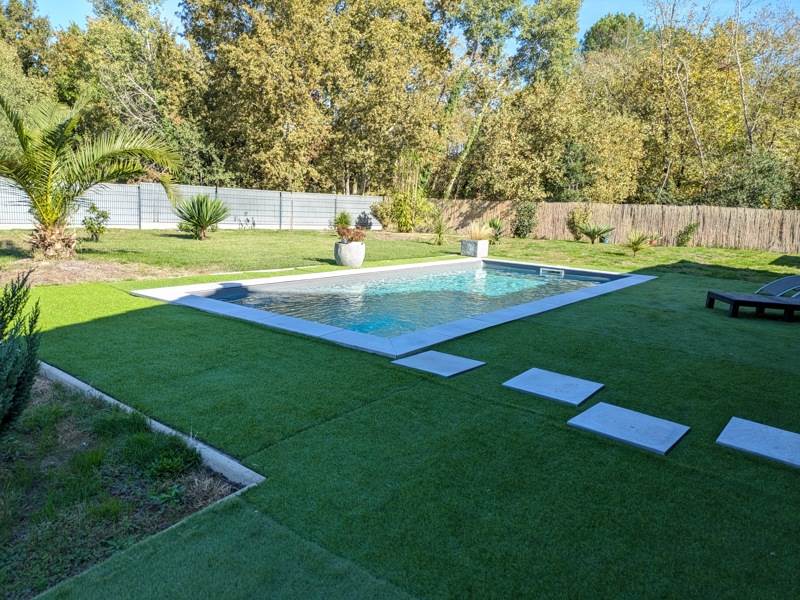 Vente Maison ST JEAN D ILLAC - 5 pièces -124 m² - (33127)