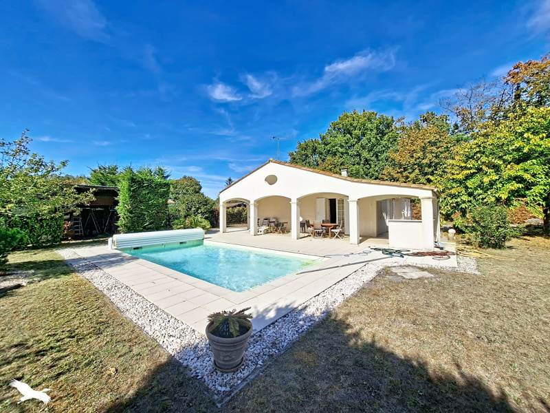 Maison 5 pièces 126 m² · à Saint-Jean-d'Illac · 126 m² · 483 000 €