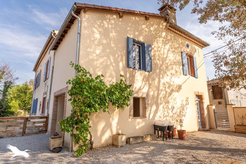 Maison 10 pièces 232 m² · à Belleserre · 232 m² · 350 000 €