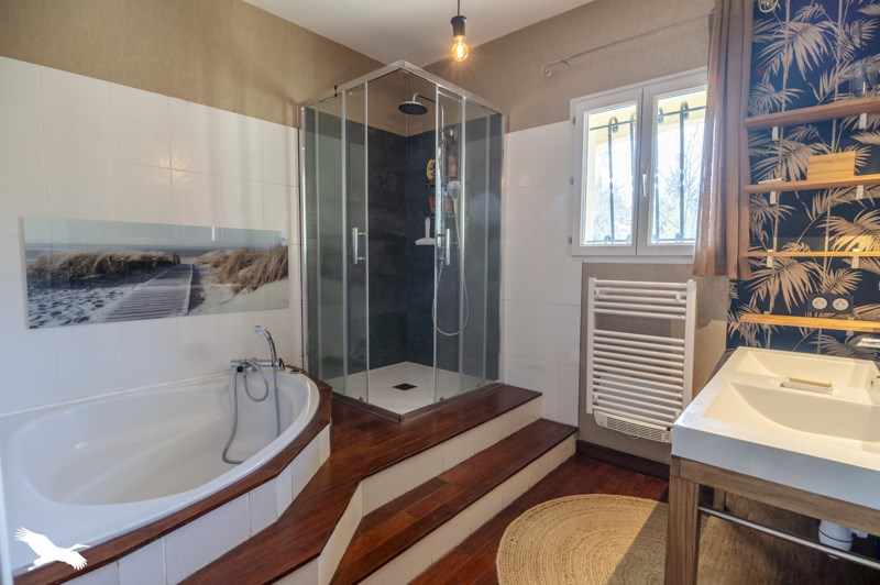 Vente Maison ROUMENS - 8 pièces -198 m² - (31540)