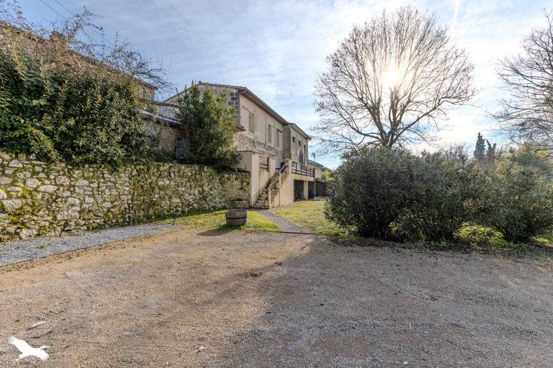Vente Maison VIRELADE - 5 pièces -150 m² - (33720)