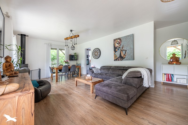Vente Maison LANGOIRAN - 6 pièces -128 m² - (33550)