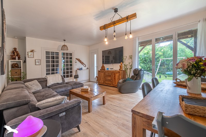 Vente Maison LANGOIRAN - 6 pièces -128 m² - (33550)