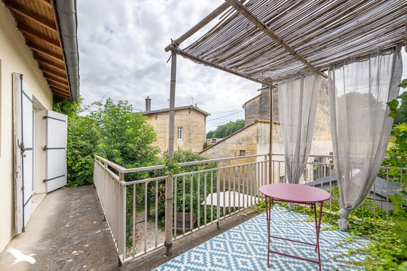 Vente Maison LANGOIRAN - 3 pièces -74 m² - (33550)