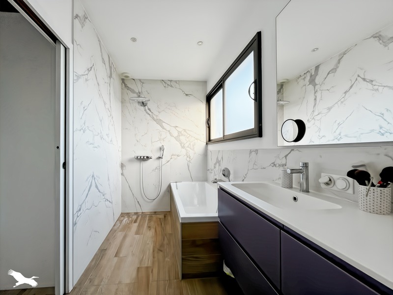 Vente Maison Cambes - 5 pièces -181 m² - (33880)