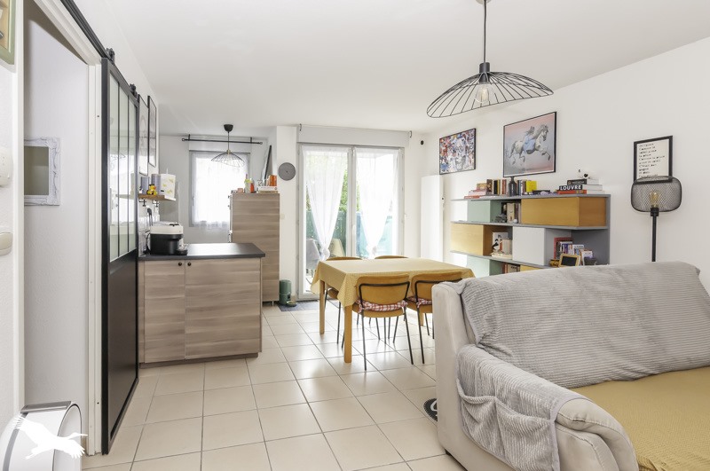 Vente Appartement POUSSAN - 2 pièces -45 m² - (34560)