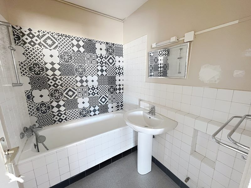 Vente Appartement TOURS - 3 pièces -83 m² - (37000)