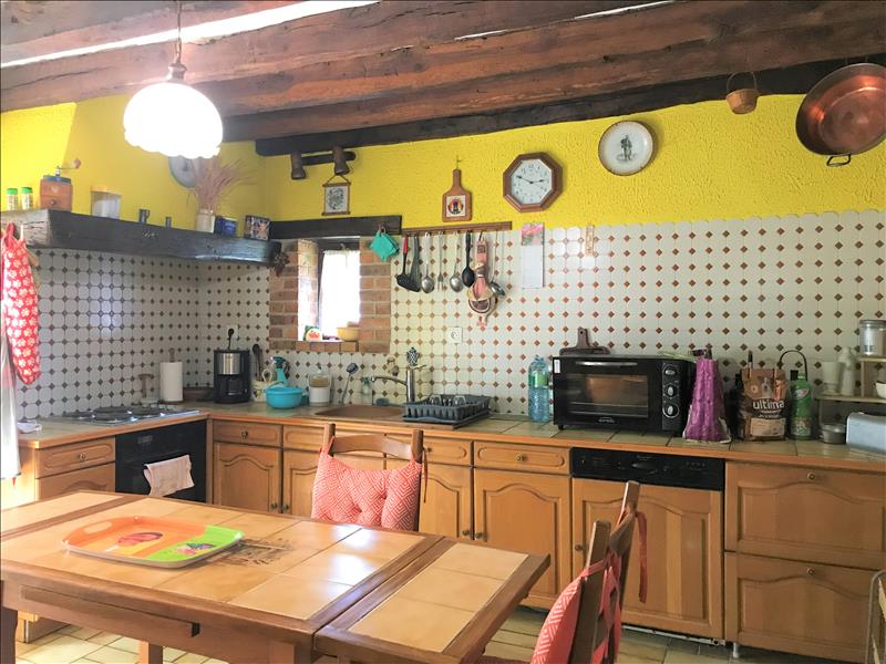 Vente Maison CERBOIS - 8 pièces -147 m² - (18120)