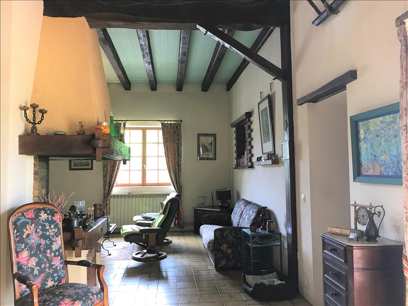 Vente Maison CERBOIS - 8 pièces -147 m² - (18120)